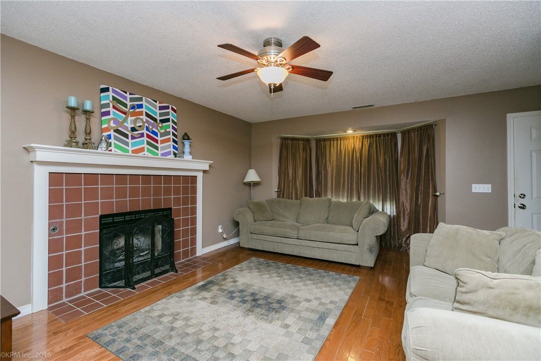 Twin Oaks Sub Ph II - Residential