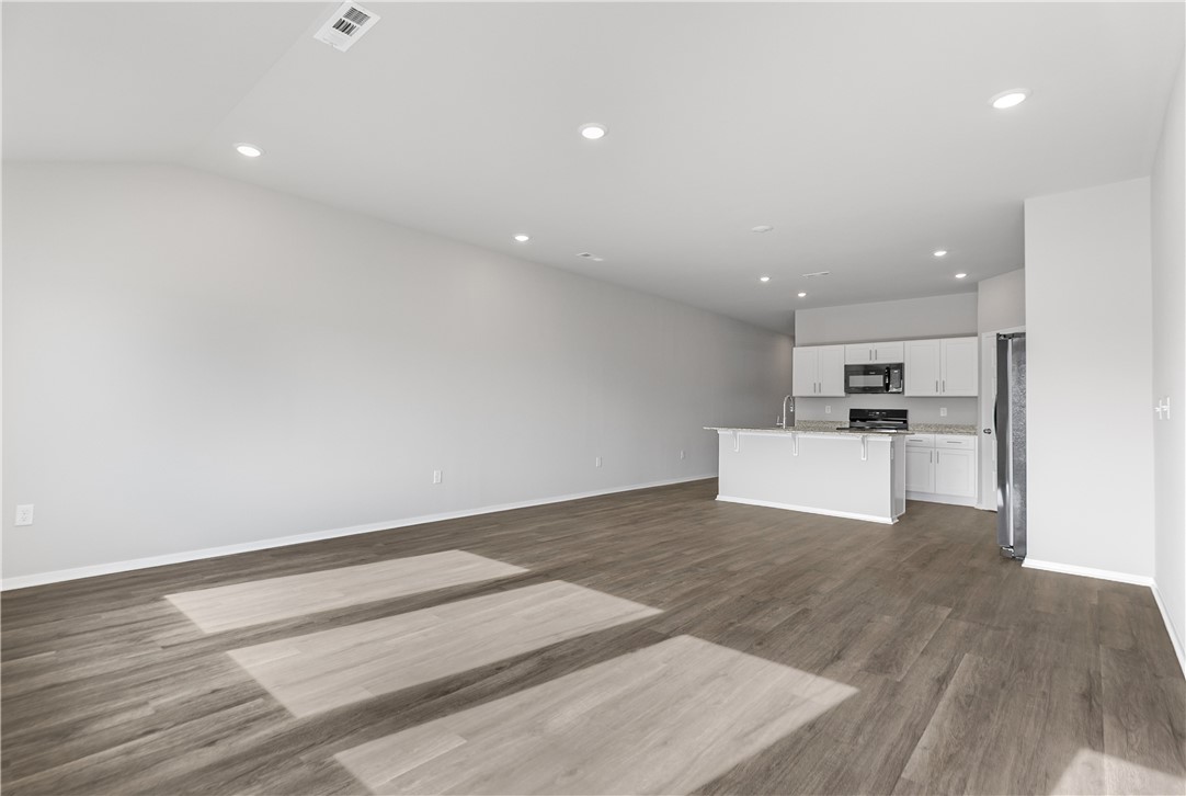 WOODWARD PARK PH II-HIGHFILL - Residential Lease