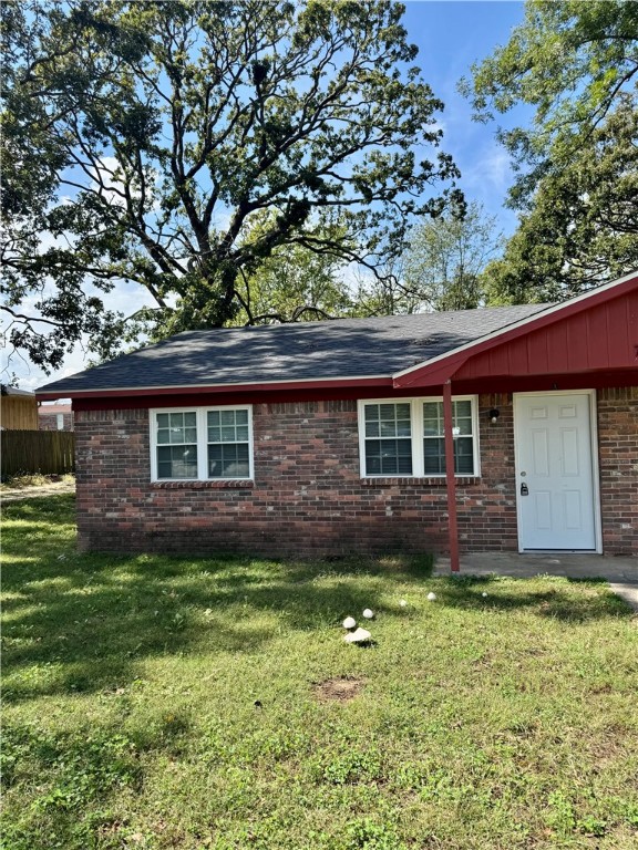 Youngs Sub Siloam Spgs - Residential Lease