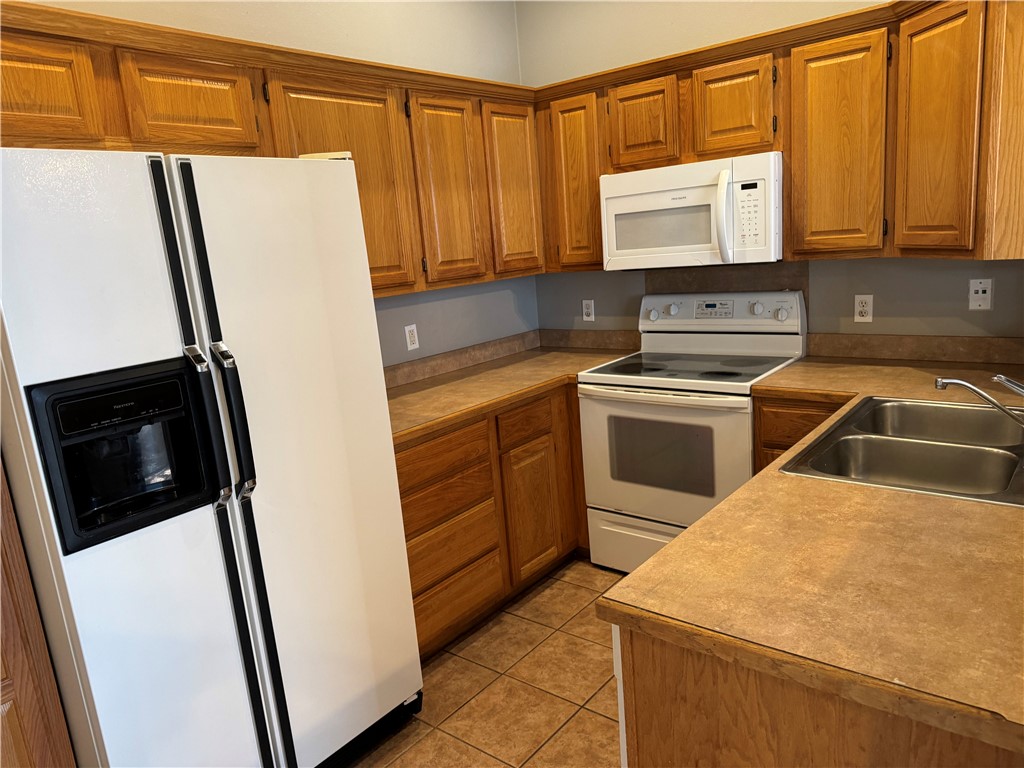 Higgins Sub Lowell - Residential Lease