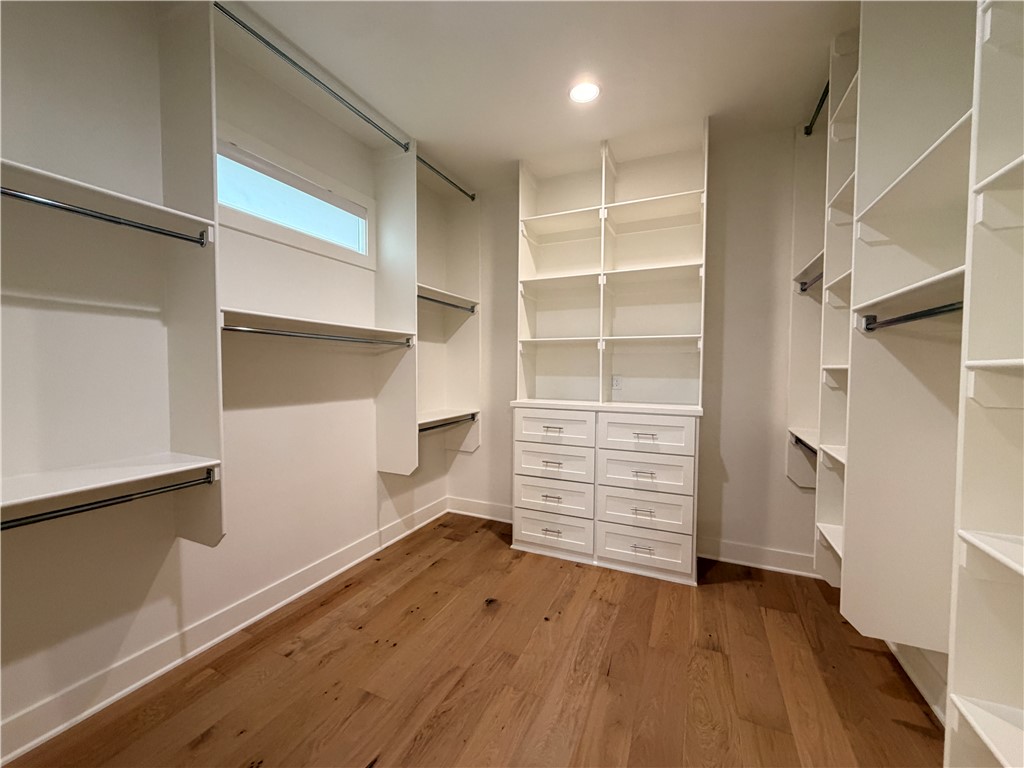 Crescent View - Residential