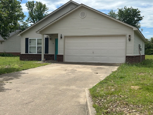 Nice house in established subdivision.  3 bedroom, two bath, 1 car garage.  New paint and flooring.