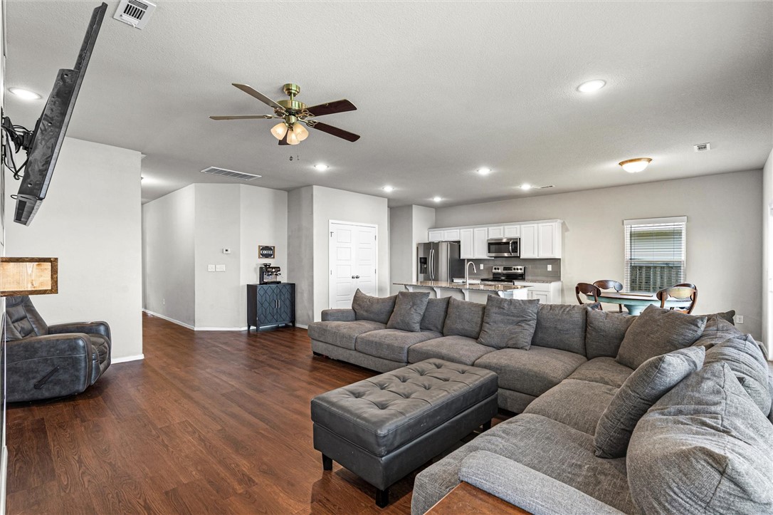 Lakewood Sub Ph Vii Lowell - Residential