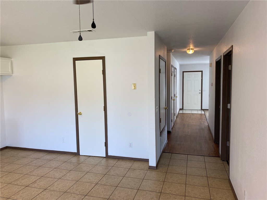 Oaks Add Phase XIII - Residential Lease