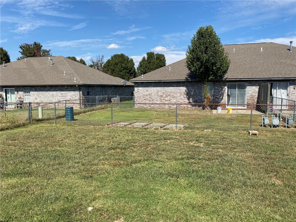 Oaks Add Phase XIII - Residential Lease