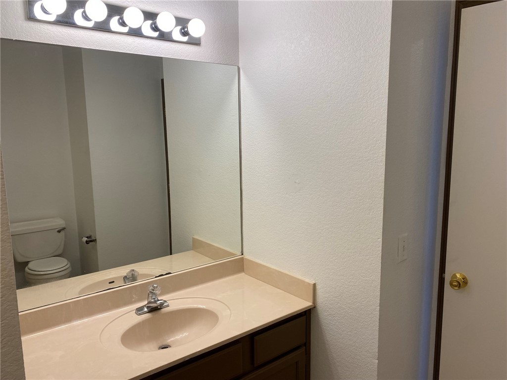 Oaks Add Phase XIII - Residential Lease