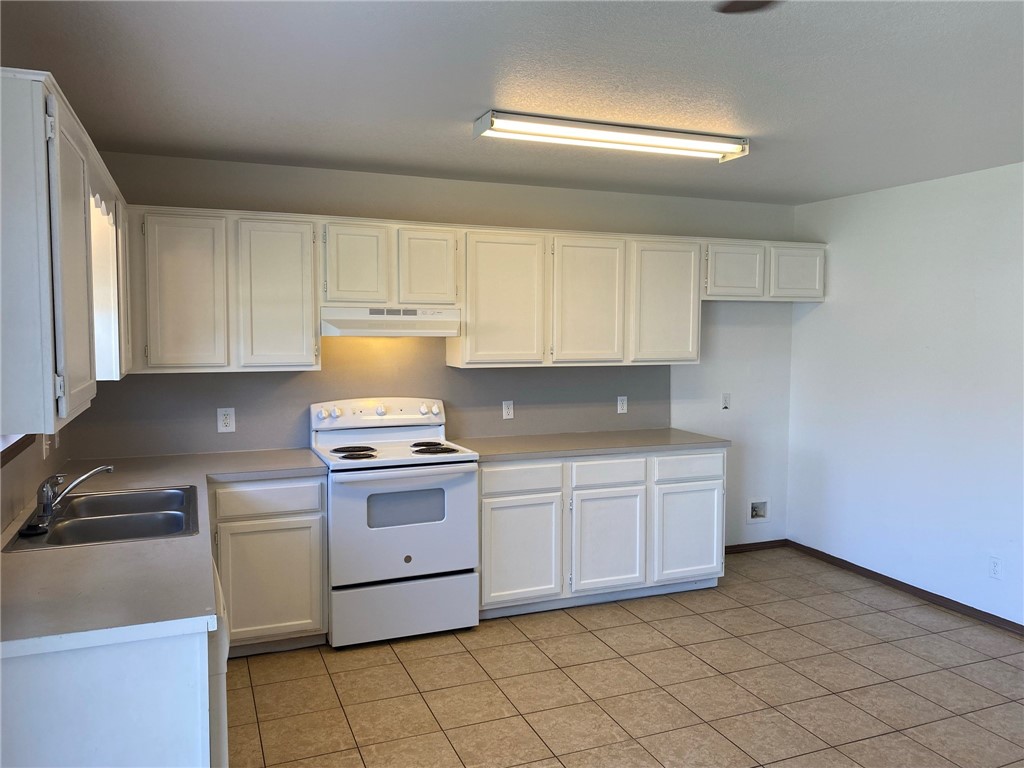 Oaks Add Phase XIII - Residential Lease