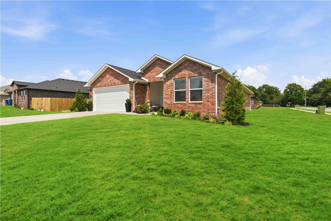 Whispering Oaks Sub Ph 1A Siloam Spgs - Residential