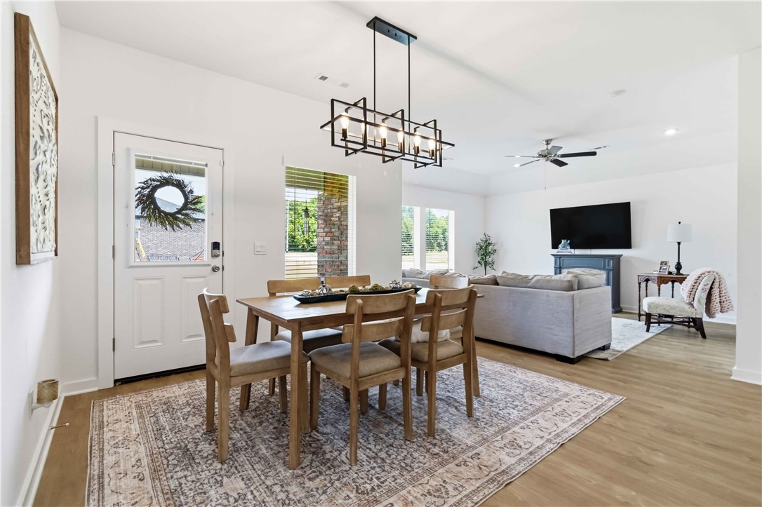 Whispering Oaks Sub Ph 1A Siloam Spgs - Residential