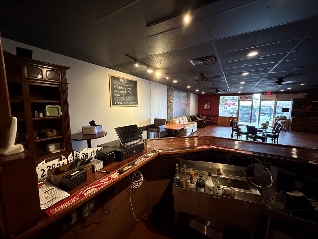 Fayetteville Outlots - Commercial Lease