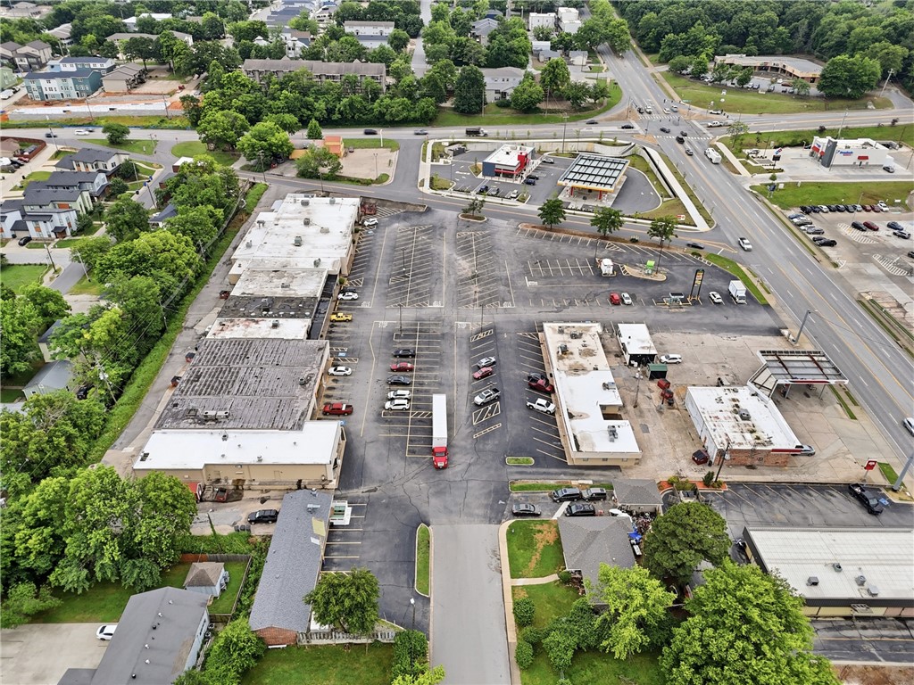 Fayetteville Outlots - Commercial Lease