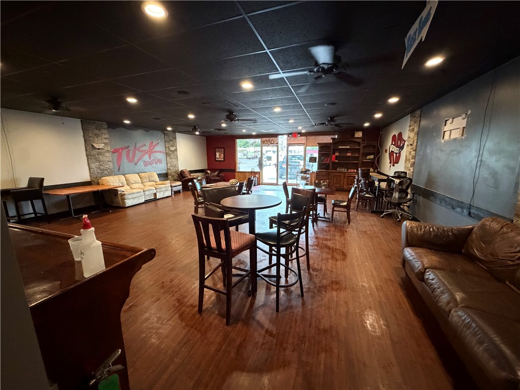 Fayetteville Outlots - Commercial Lease