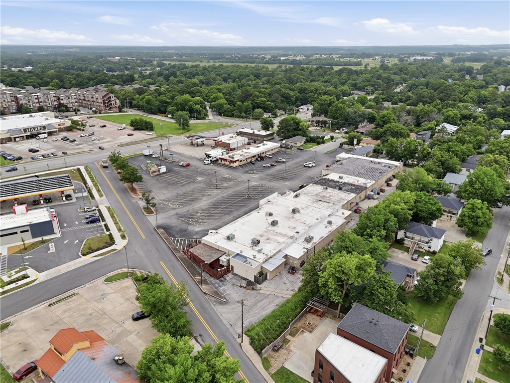 Fayetteville Outlots - Commercial Lease