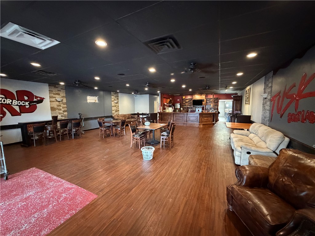 Fayetteville Outlots - Commercial Lease