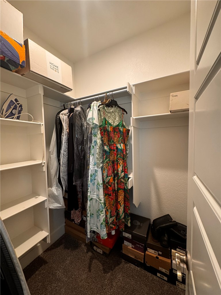 Roxburgh Sub Bvv - Residential Lease