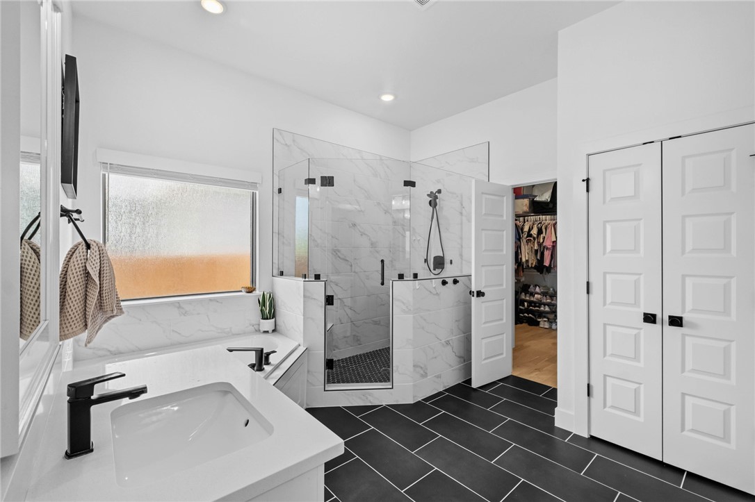 Creekside - Residential