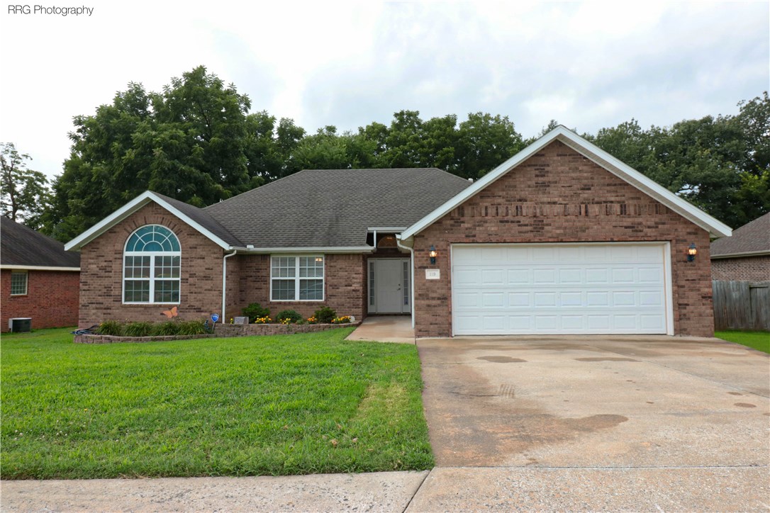 This 3 bed 2 bath home w/walk-in closets on quiet street is move-in ready.  Fully landscaped with large backyard, storage building & no neighbors behind you. Cathedral ceilings & ceiling fans throughout. Extra long garage with in-ground storm shelter. Eat-in kitchen has pantry & fridge with icemaker. Only mins away from Centerton Gamble Elementary school and new Bentonville West HS.  *Washer and Dryer Negotiable*
