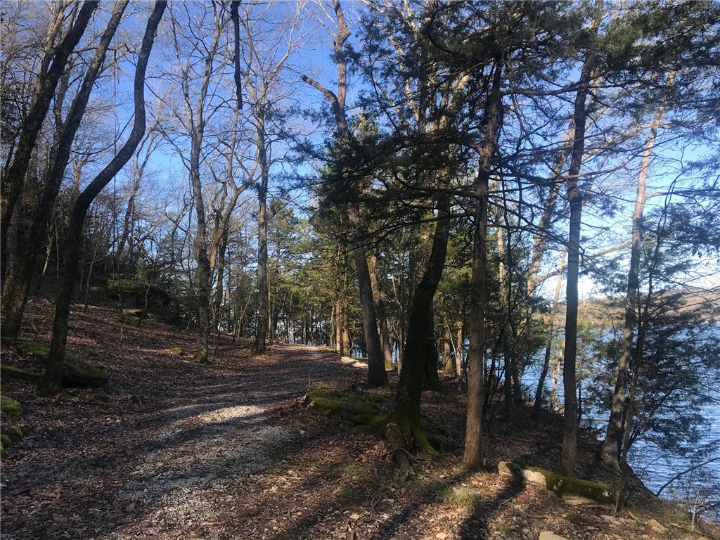 Point Mirage - Land