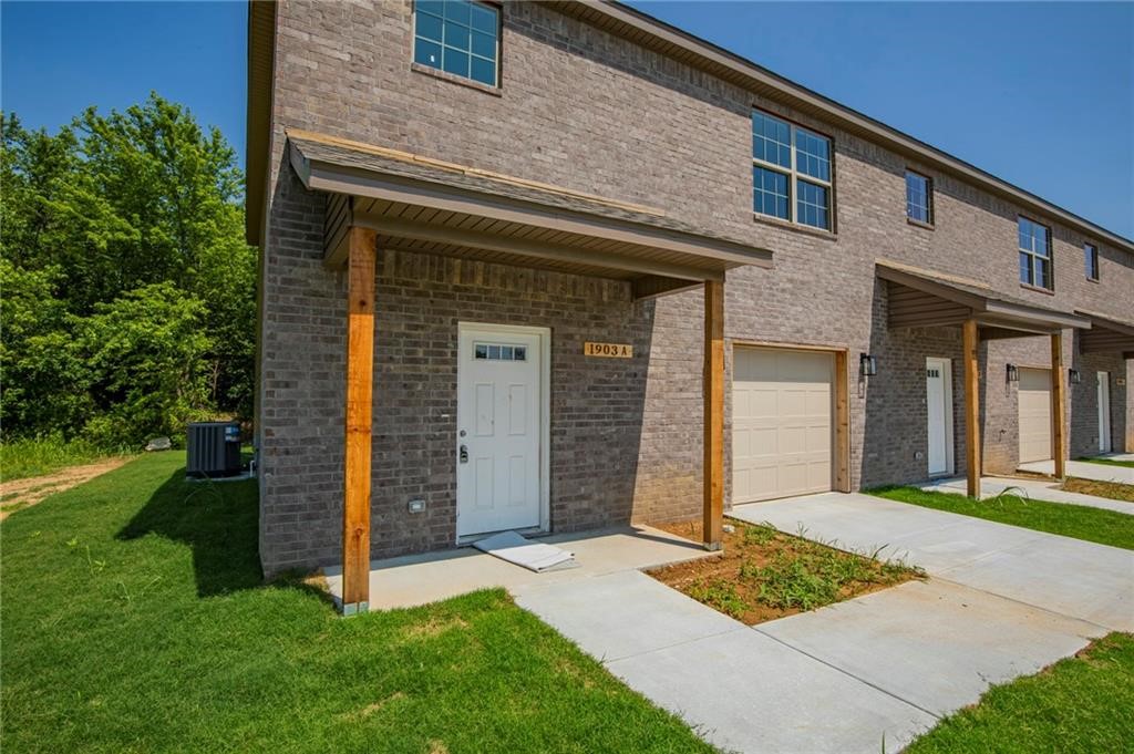 Rose Meade Sub Siloam Spgs - Residential Lease