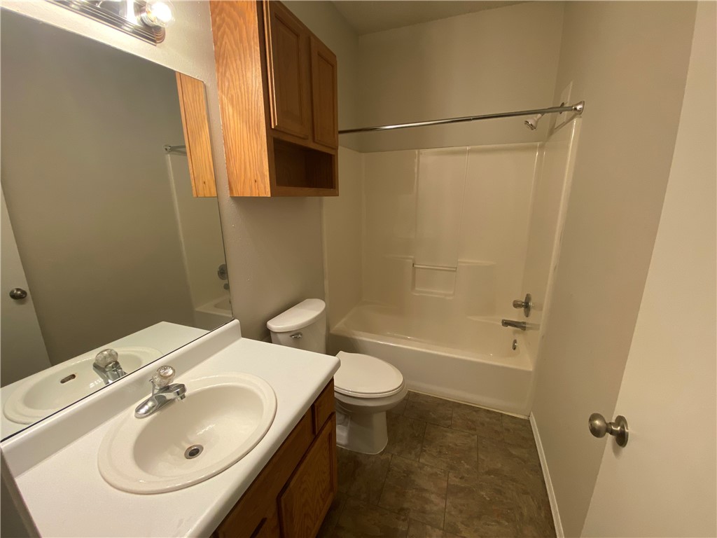 Pine Valley Ph III - Residential Lease