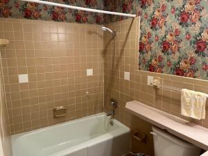 Colonial Heights - Residential