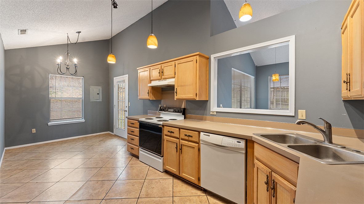 Lenham Heights Sub - Residential Lease