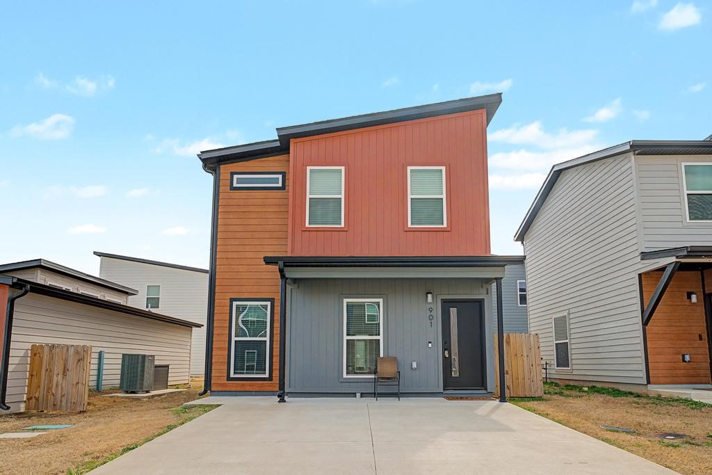 **Seller offering $2500 toward closing. Ask about lender credit!**Modern, smart, low-maintenance living in desirable Featherston Village in Bentonville. This 2-bedroom, 2.5-bath home includes a dedicated office/flex space and a cozy living area with an added feature fireplace wall. The kitchen contains added cabinetry, a GE Android smart system for enhanced functionality and a space-saving microwave in the island. A convenient half bath is located downstairs. Two primary suites upstairs! Relax or entertain on the extended concrete patio. Ideal for first-time buyers, downsizers, or investors, this upgraded home offers comfort, style, and convenience in the Bentonville School District—just minutes from shopping, dining, trails, and under 5 miles to Walmart HQ. Enjoy carefree living with no lawn maintenance and future neighborhood parks and trails. Pickleball courts, a sand volleyball pit and dog park are located just steps from your front door! Thoughtful upgrades throughout make this home move-in ready!