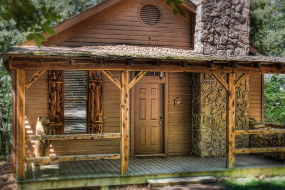 This is a secluded resort just off of Hwy 23 south of Eureka Springs that offers privacy in a secluded, wooded setting. Yet it is still close enough to town for shopping, attractions, dining and night life! 6 individual cabins and one family cabin as well as an office cabin are situated on the property. No better place to relax and unwind! logcabinescapes.com or silverridgeresort.com