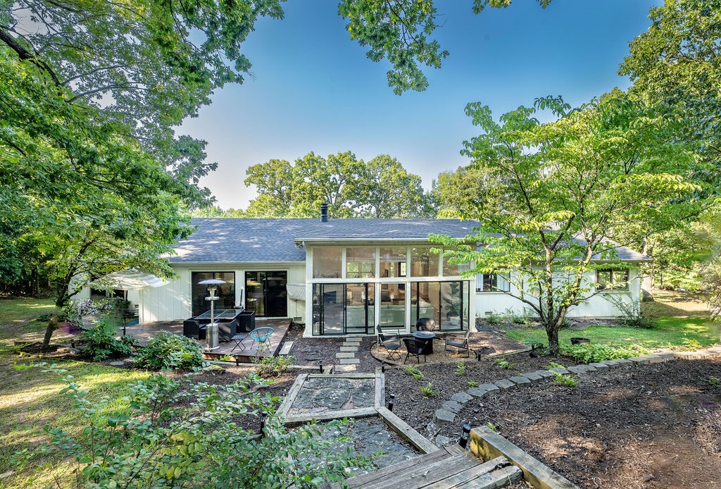 12-16-30 FAYETTEVILLE OUTLOTS - Residential