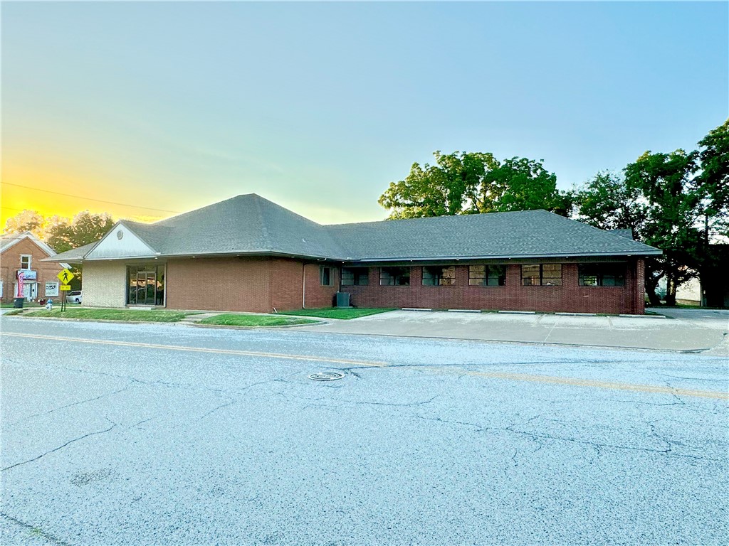 Railroad Addition - Commercial Lease