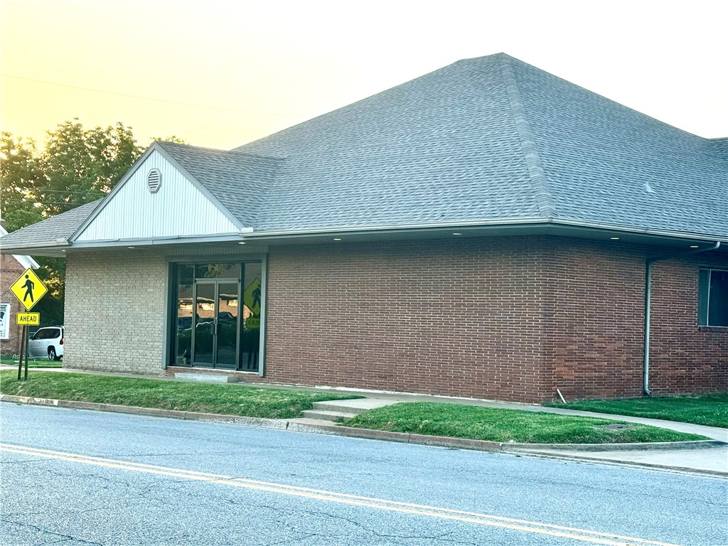 Railroad Addition - Commercial Lease