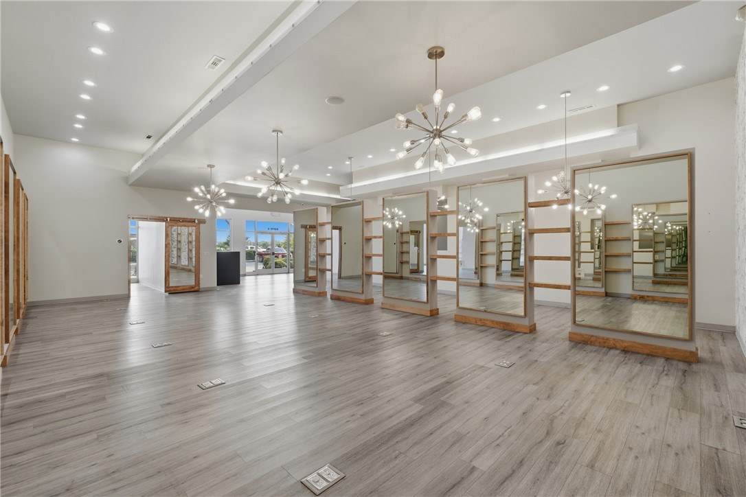 Fountain Plaza Sub Bentonville - Commercial Lease