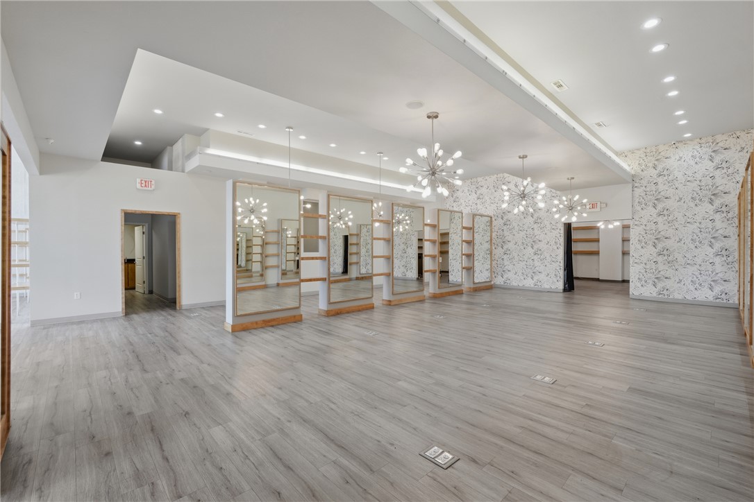 Fountain Plaza Sub Bentonville - Commercial Lease