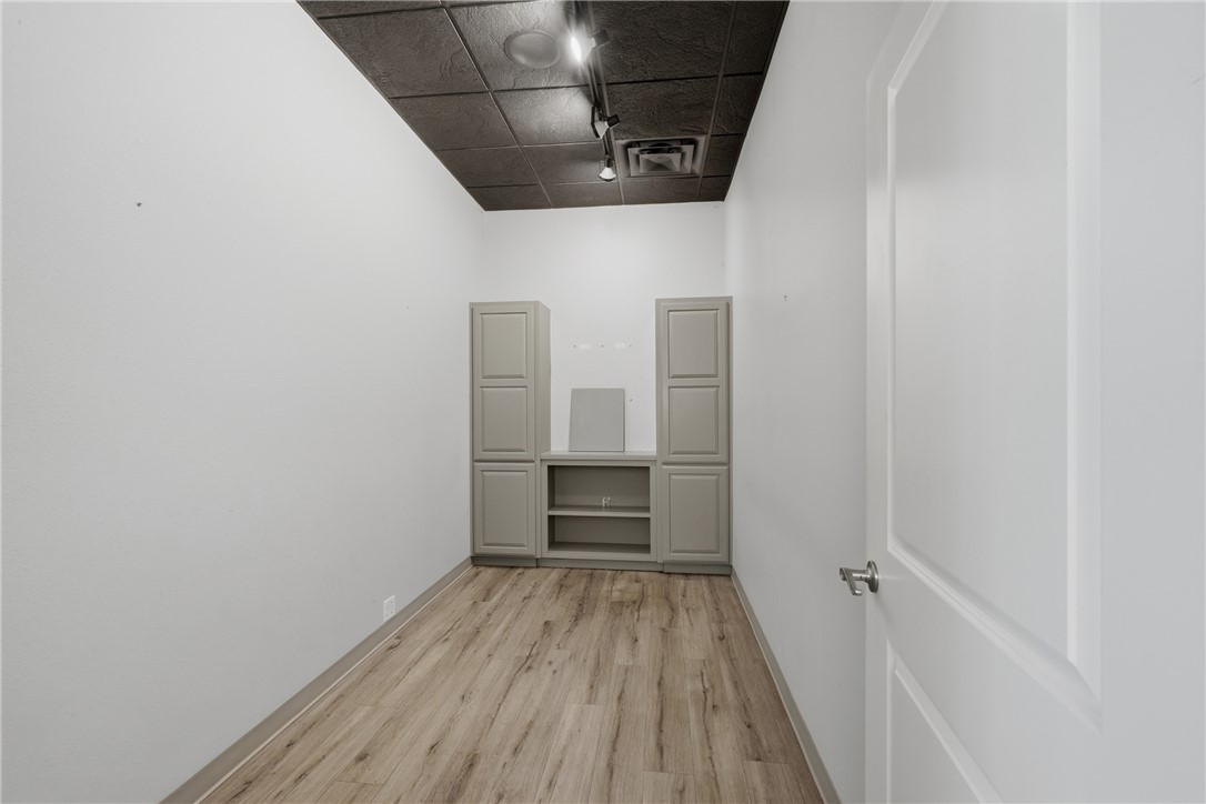 Fountain Plaza Sub Bentonville - Commercial Lease