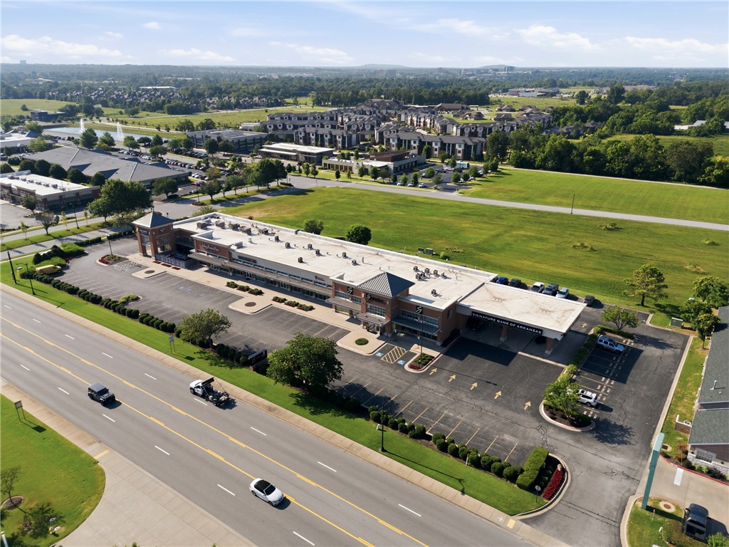 Fountain Plaza Sub Bentonville - Commercial Lease