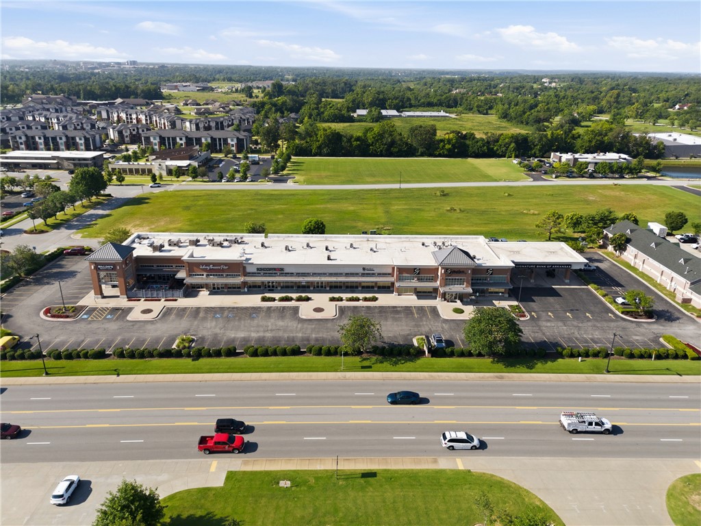 Fountain Plaza Sub Bentonville - Commercial Lease