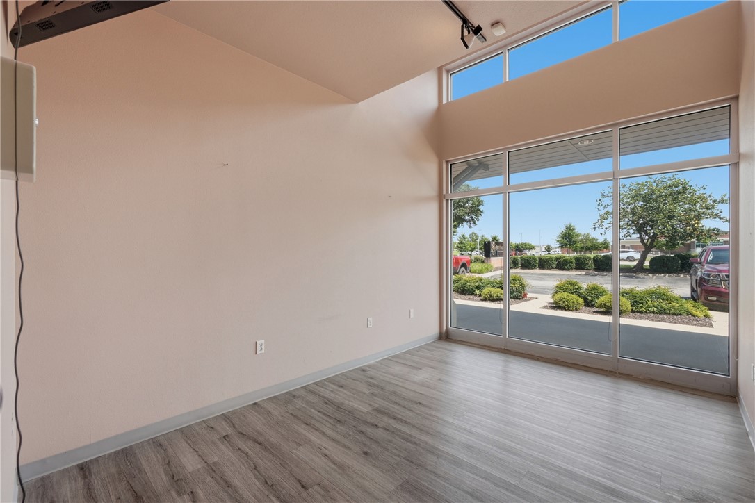 Fountain Plaza Sub Bentonville - Commercial Lease