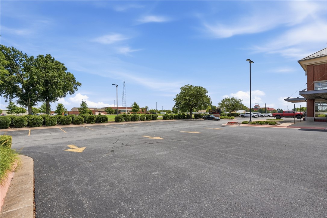 Fountain Plaza Sub Bentonville - Commercial Lease