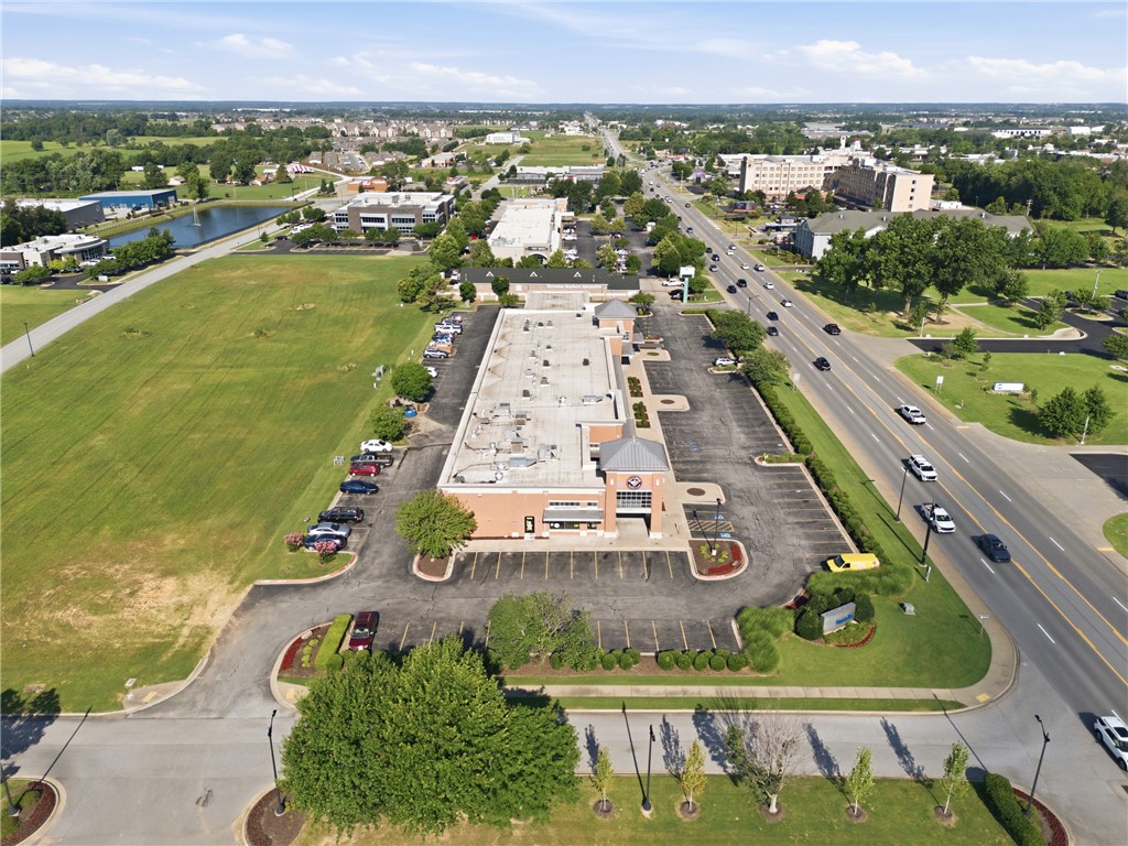 Fountain Plaza Sub Bentonville - Commercial Lease