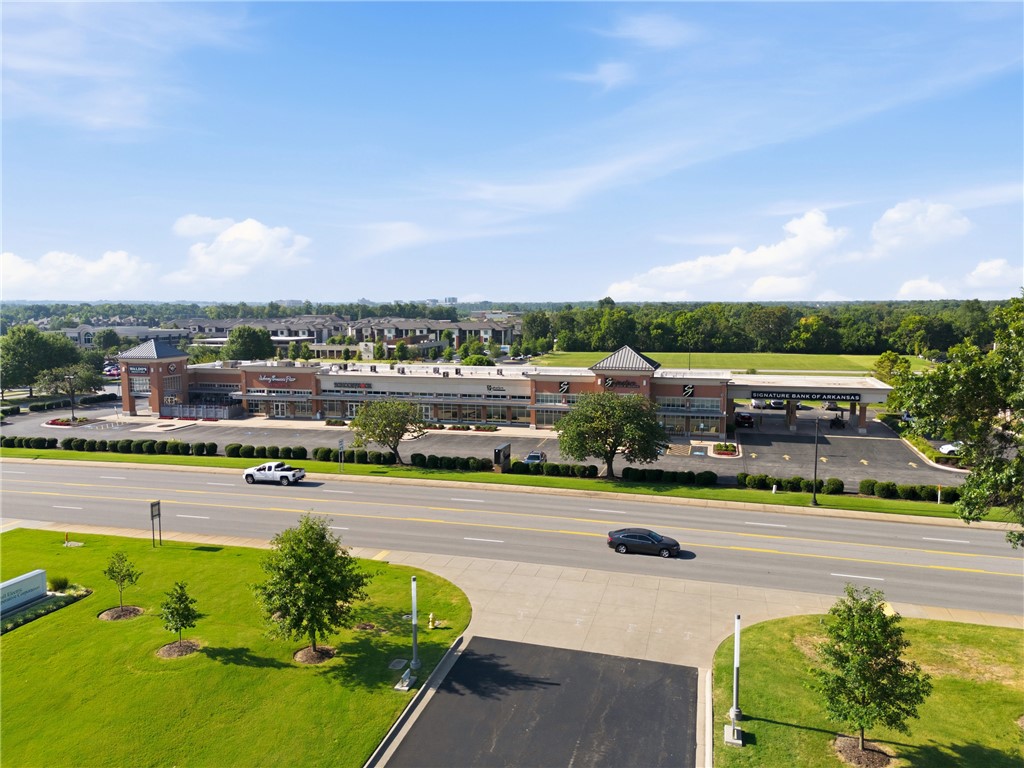 Fountain Plaza Sub Bentonville - Commercial Lease