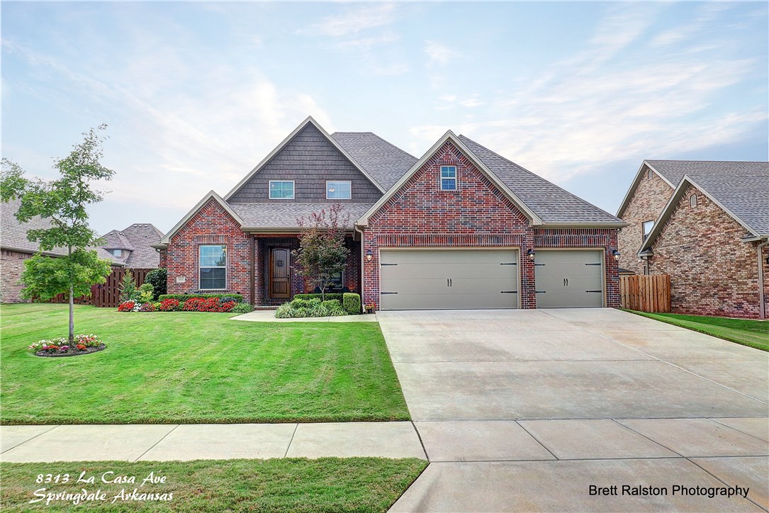 Immaculate, like new, 3.5 year old Partner's Construction with 5 bed, 3 bath, 3 car in Tuscany S/D West Springdale. Fantastic open floor plan, custom cabinets, stainless appliances, 3 cm granite, gorgeous trim, tile and hardwoods. Tons of storage with walk-in closets, pantry, Huge upstairs bedroom could be bonus or 2nd master bd. S/D features beautiful entrance, great clubhouse with full kitchen, 2 pools and full basketball court.