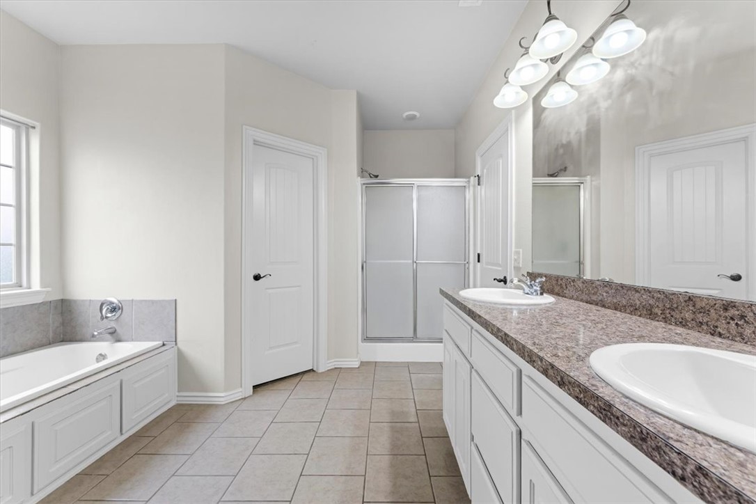 Edens Brooke Sub Ph Ii Bentonville - Residential
