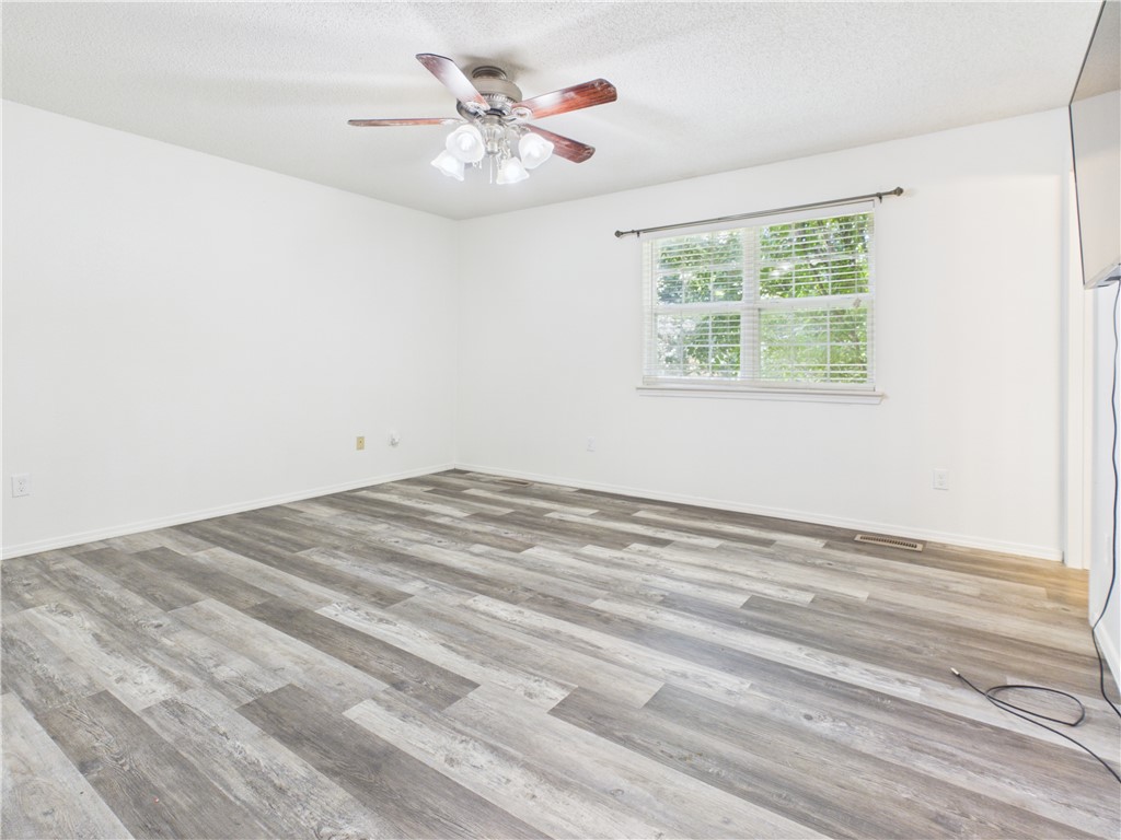 Kestrel Meadow - Residential