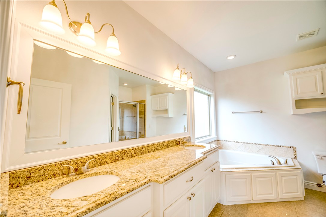 Kerelaw Castle Bentonville - Residential