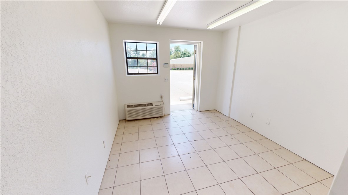 Little Flock - Commercial Lease