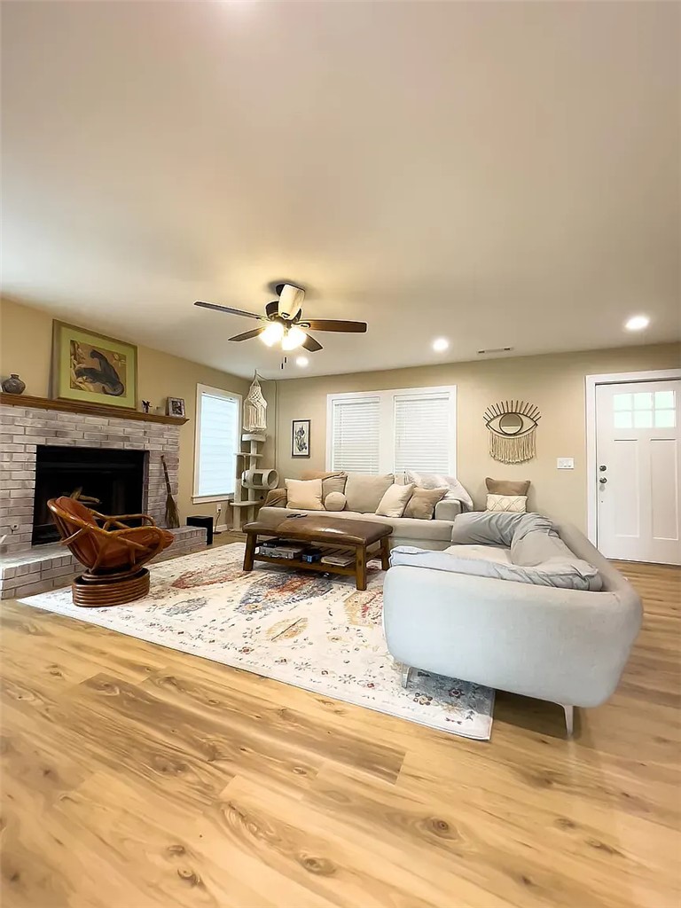 Oak Grove Add - Residential Lease