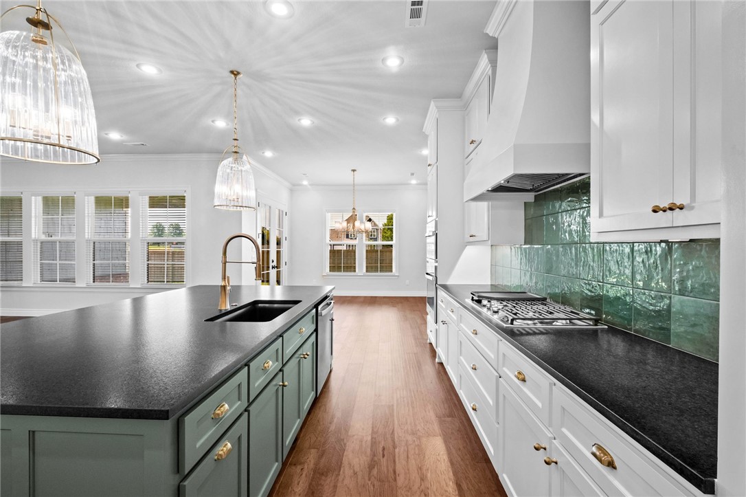 County Line Square - Residential
