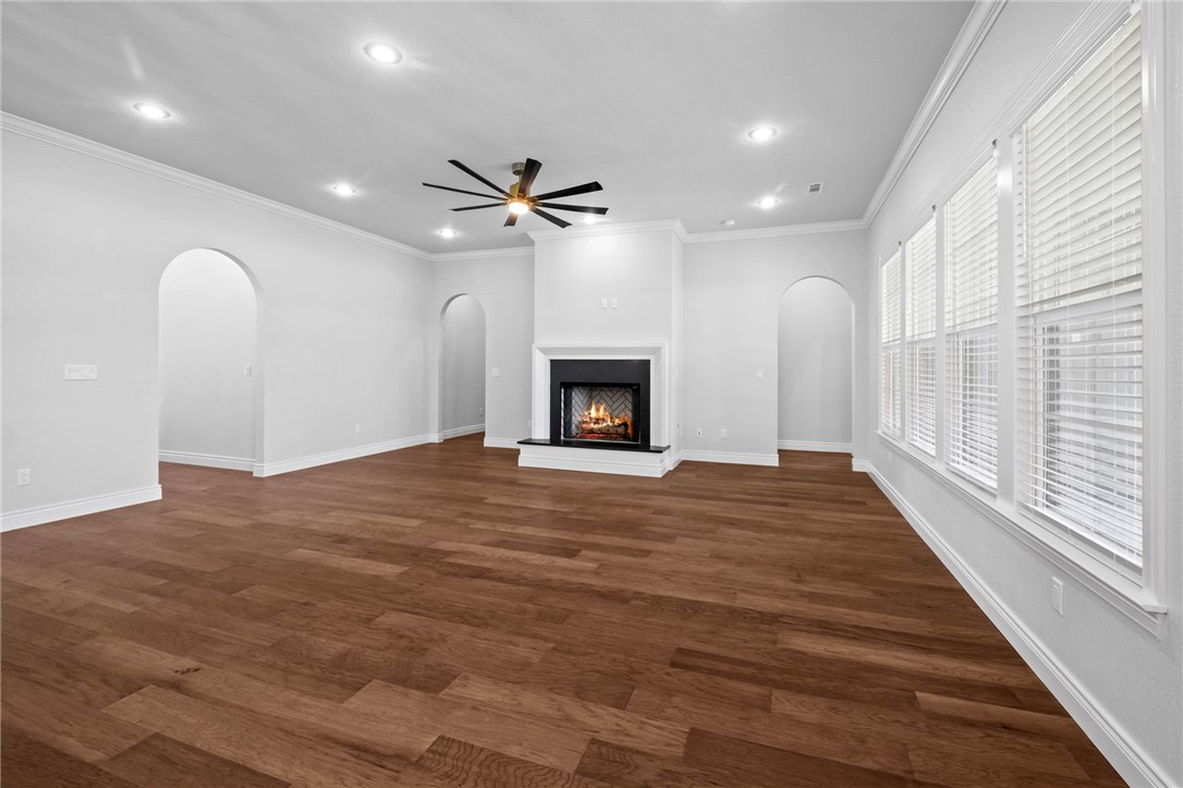County Line Square - Residential