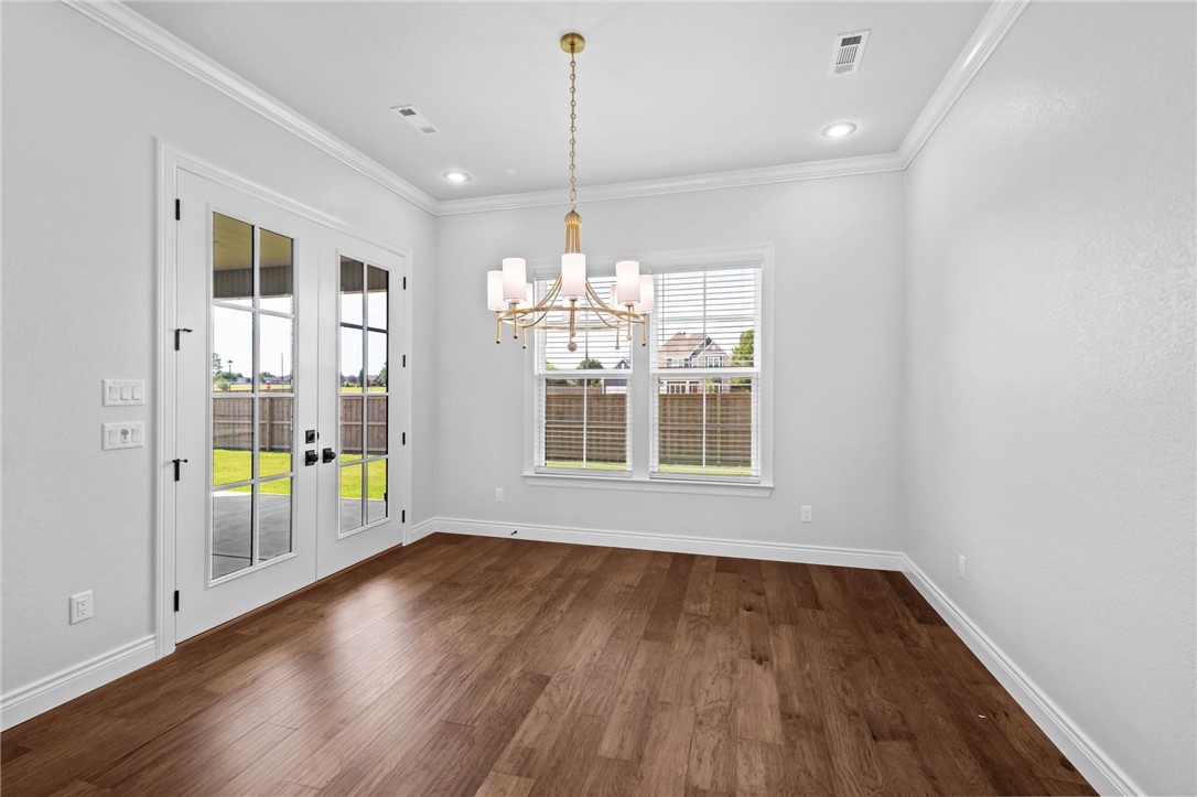 County Line Square - Residential