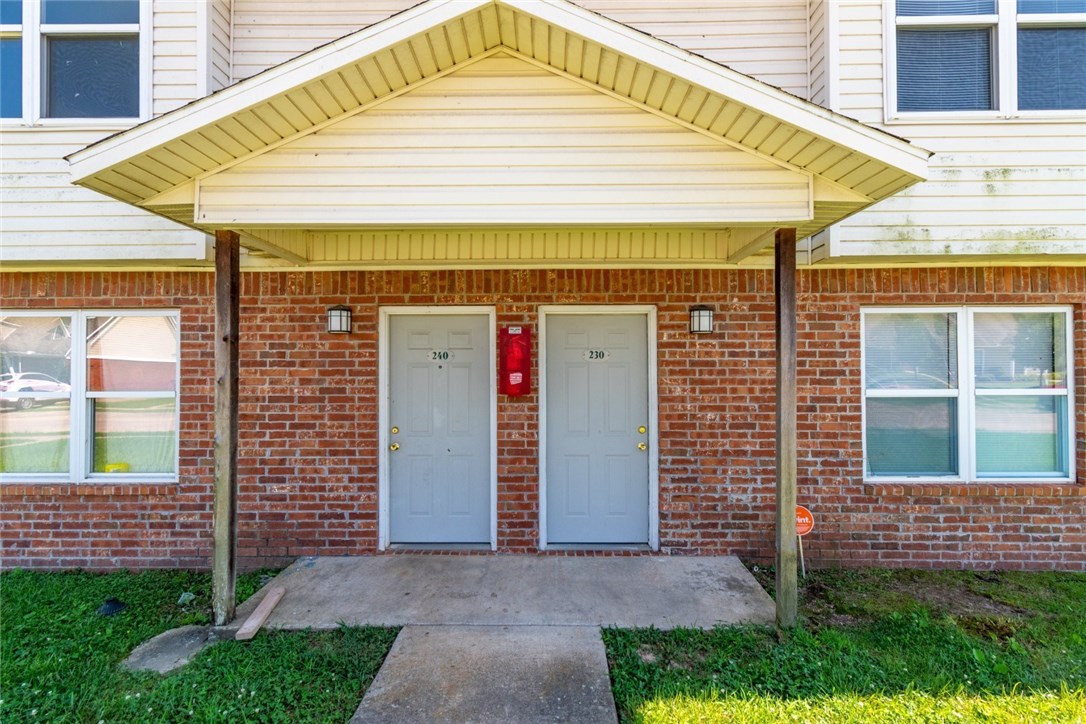 Benton Ridge Sub Siloam Spgs - Residential Lease